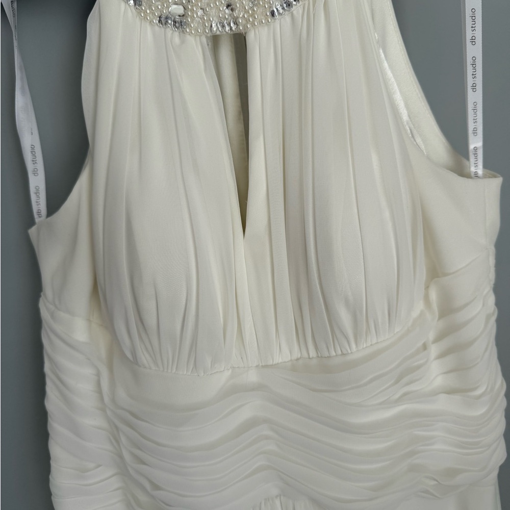 Elegant White Wedding Dress
